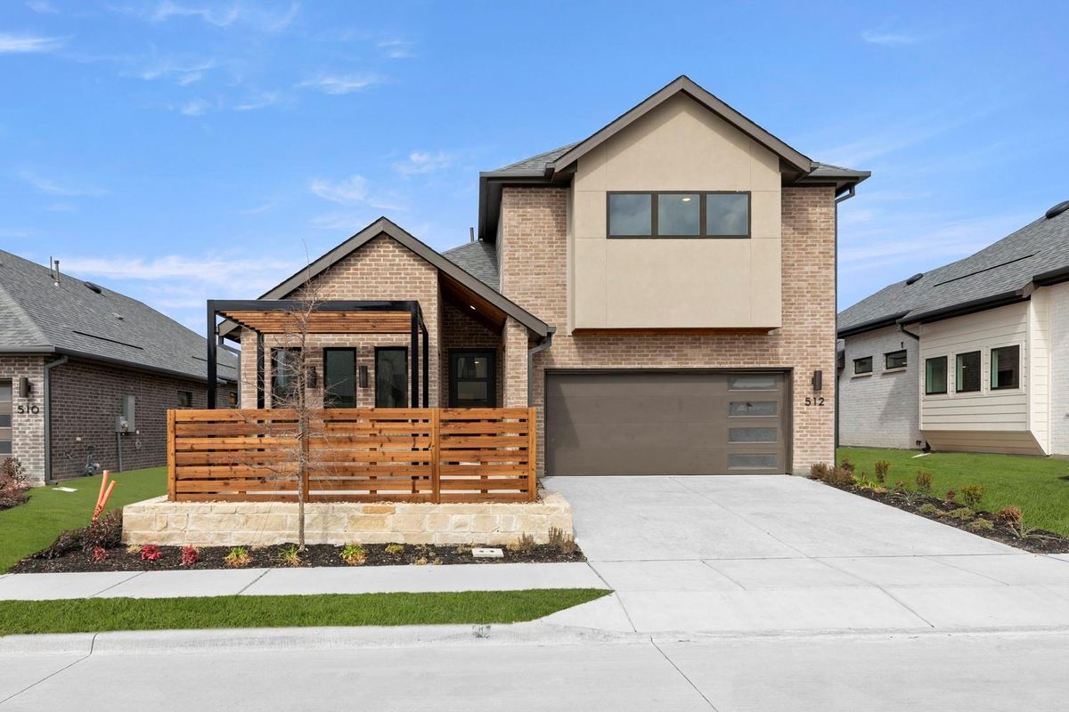 4 Beds 3 Baths Melissa Texas **Price Drop** $499,900