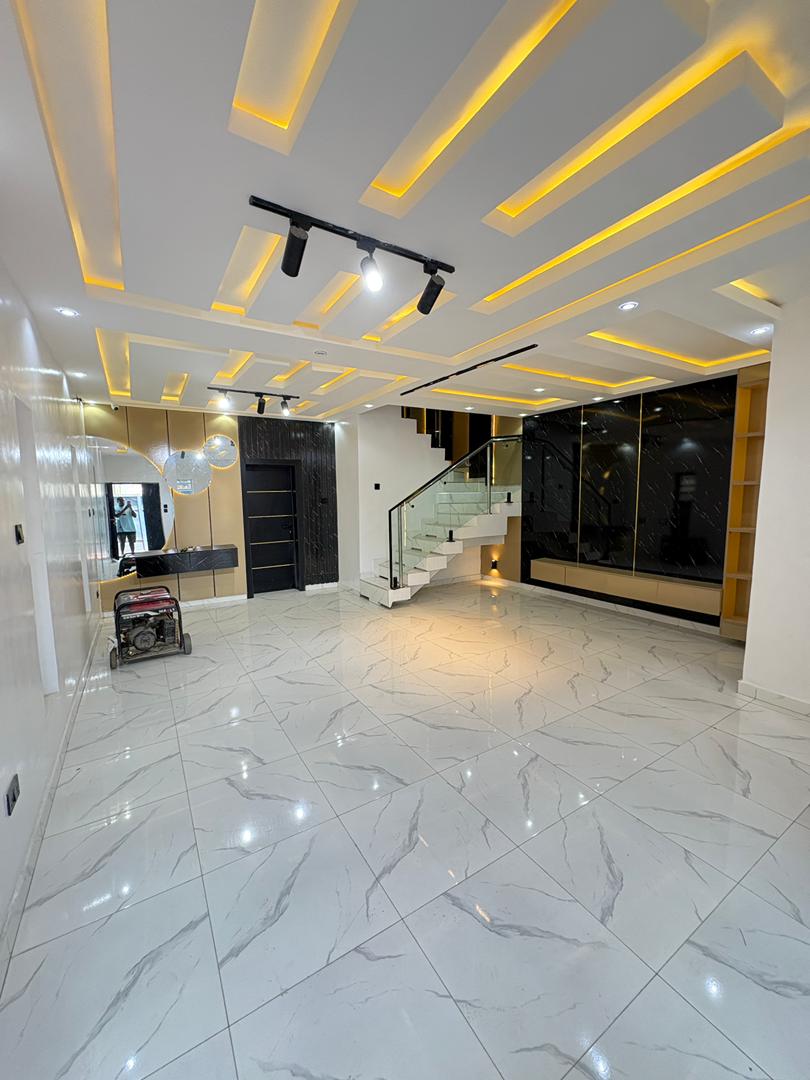5-Bedroom Hotel For Sale in Abule Egba, Lagos — ₦300,000,000 | GidiStay — 5 bed hotel in Abule Egba, Lagos (additional view)