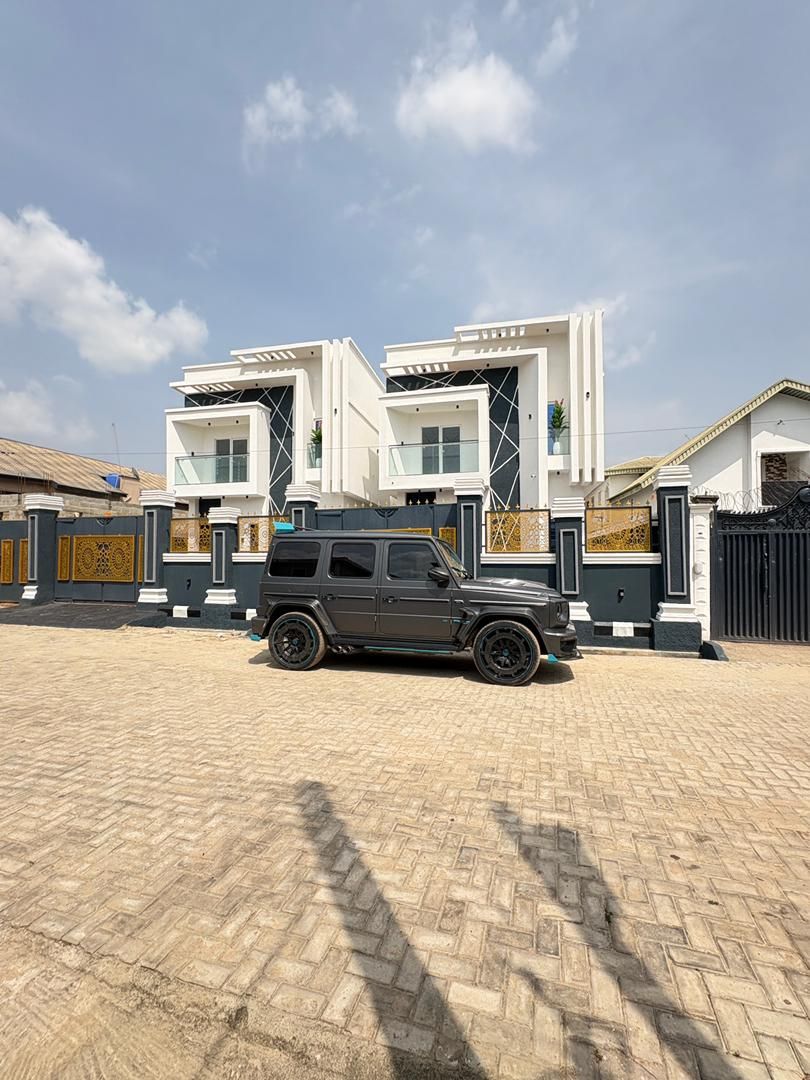 5-Bedroom Hotel For Sale in Abule Egba, Lagos — ₦300,000,000 | GidiStay — 5 bed hotel in Abule Egba, Lagos (bedroom view)