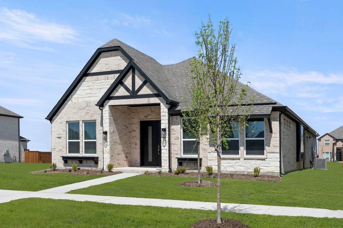 3 Beds 3 Baths Frisco Texas 2009 SqFt **Price Drop** — $594,950 | GidiStay — 3 bed house in Frisco (main view)