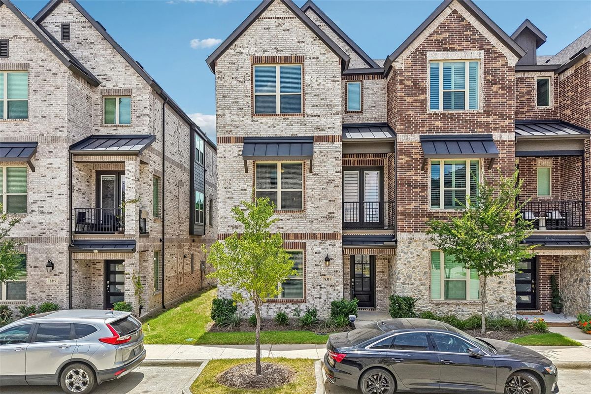3 Beds 3 Baths Frisco Texas $550,000