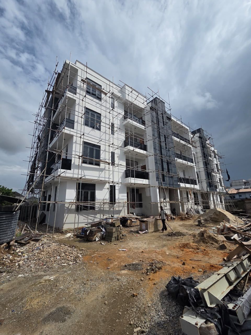3-Bedroom Apartment with Bq,Swimming pool For Sale in Ikeja GRA Lagos — ₦500,000,000 | GidiStay — 1 bed apartment in Ikeja, Lagos (main view)