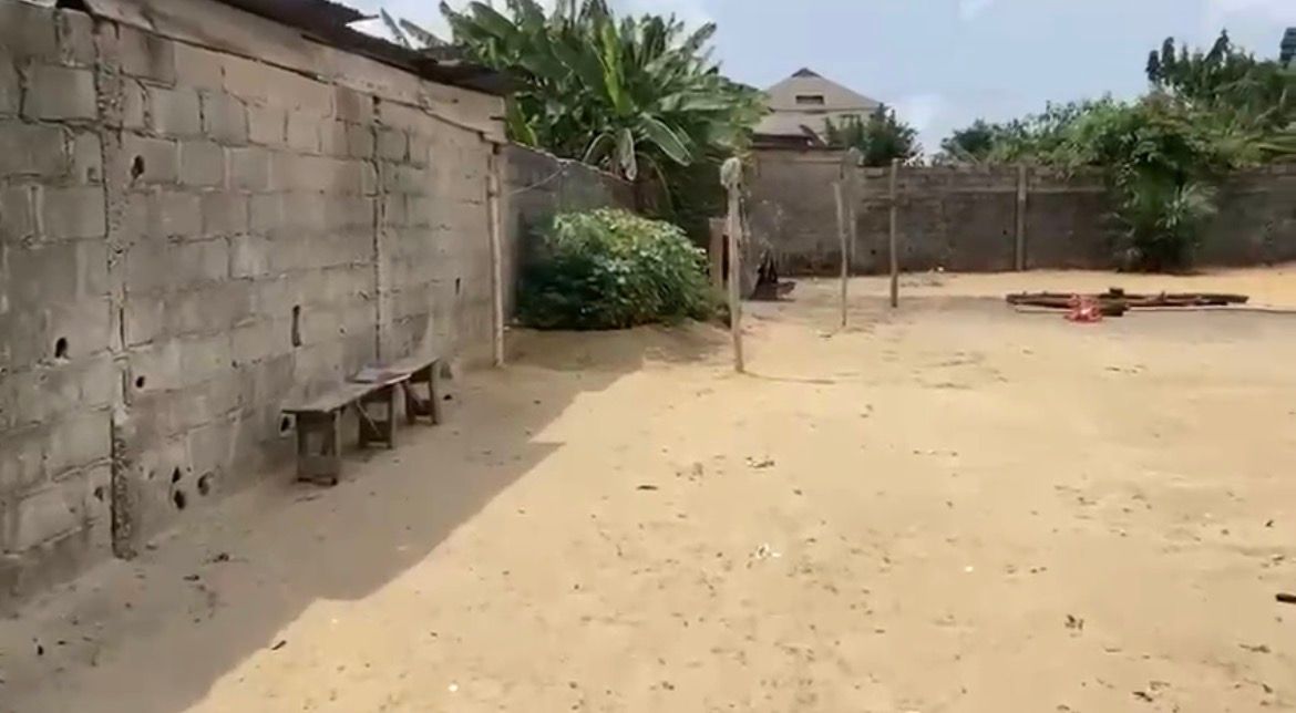 DISTRESSED SALE: 1.5 Plots (884sqm) Fully Sandfilled & Fenced Land – Opposite LBS, Ajah, Lekki — ₦130,000,000/year | GidiStay — 1 bed land in Estate opposite Lagos Business School. (bedroom view)