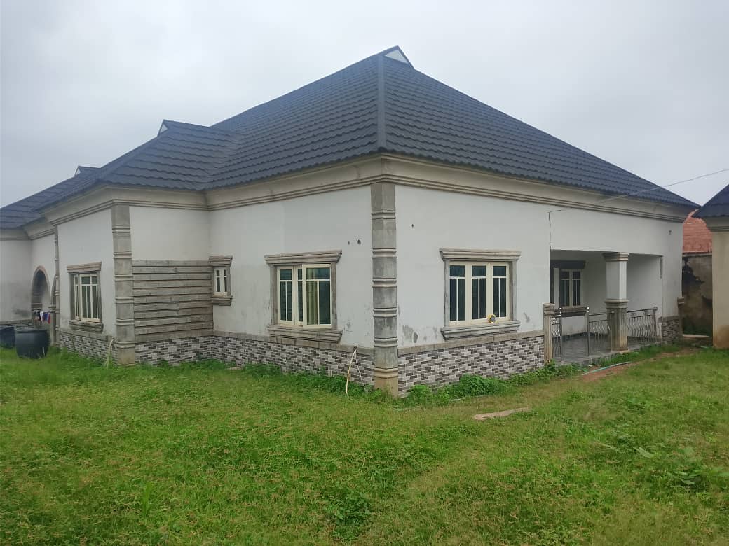5-Bedroom Apartment For Rent in Newly built 5bedroom bungalow at akoto estate elebu akala express — ₦60,000,000/year | GidiStay — 5 bed apartment in Newly built 5bedroom  bungalow at akoto estate elebu akala express (main view)