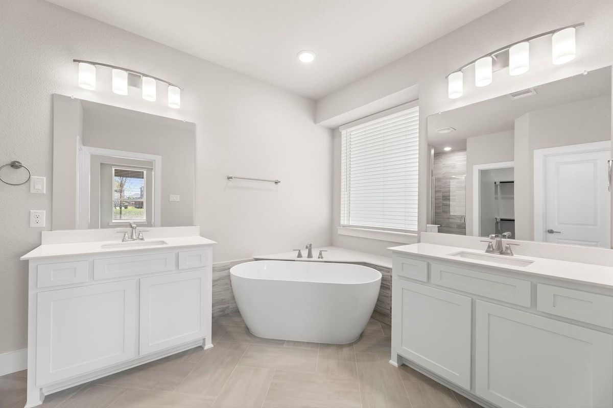 3 Beds 3 Baths Frisco Texas 2009 SqFt **Price Drop** — $594,950 | GidiStay — 3 bed house in Frisco (bedroom view)