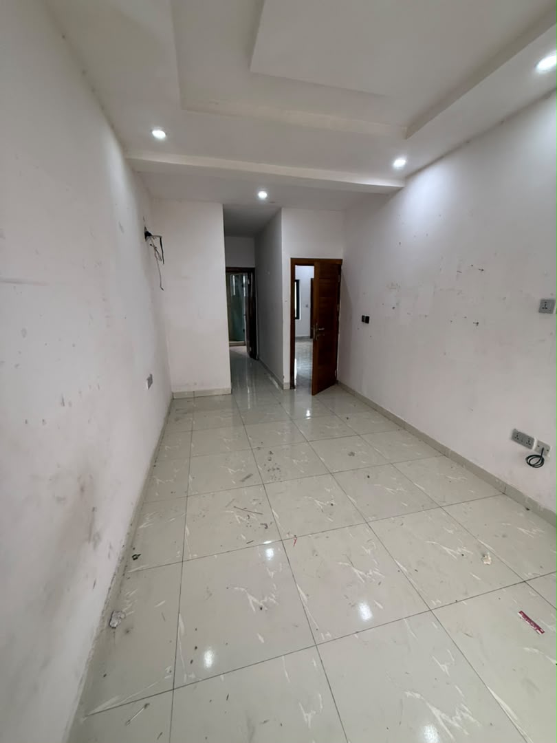 4 bedroom terrace duplex — ₦300,000,000 | GidiStay — 4 bed duplex in Ikate Lekki (bedroom view)