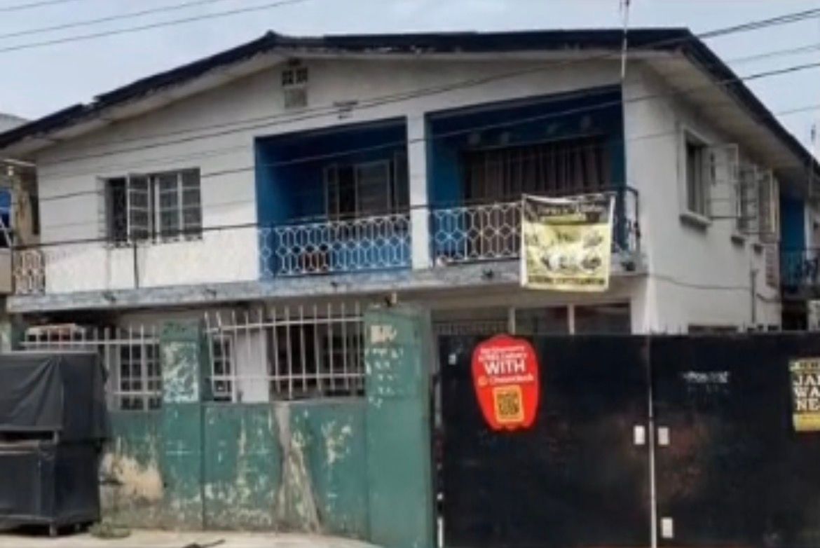 Spacious 5-Bedroom Bungalow for Sale in Aguda, Surulere, Lagos — ₦270,000,000 | GidiStay — 5 bed bungalow in Aguda Surulere (main view)