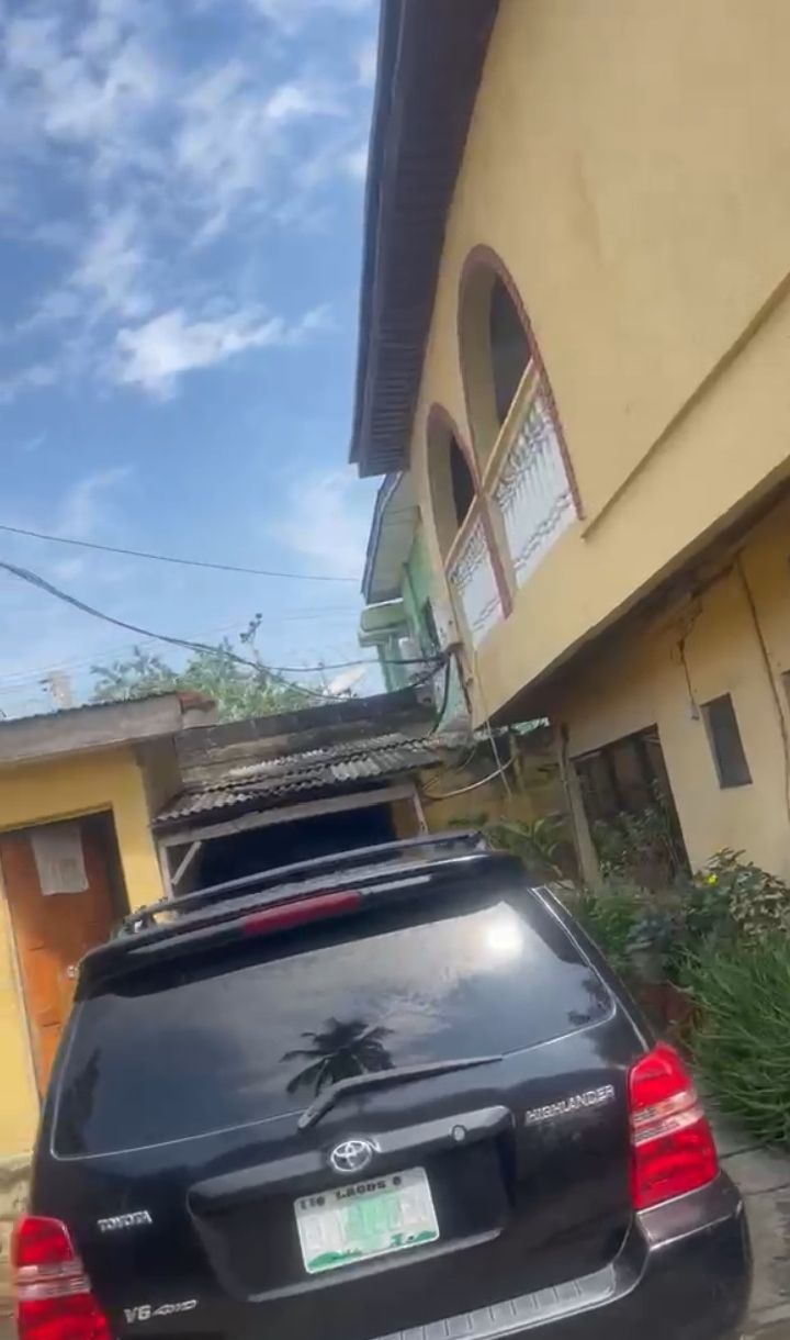 2 Units of 3 bedroom flat with boys quarters on about 600 sqm, off Coker road Ilupeju, Lagos. — ₦600,000,000 | GidiStay — 1 bed house in ilupeju, lagos (interior)