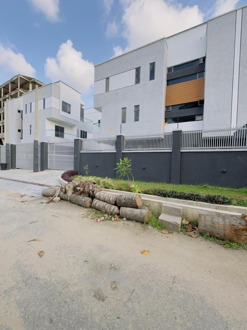 4-Bedroom Duplex For Sale in Ikeja, Lagos — ₦450,000,000 | GidiStay — 4 bed duplex in Ikeja, Lagos (interior)