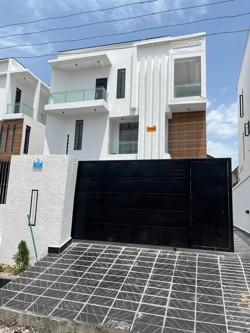5 bedroom luxurious Duplex in Osapa London, Lagos — ₦770,000,000 | GidiStay — 5 bed duplex in Osapa london, lagos (interior)