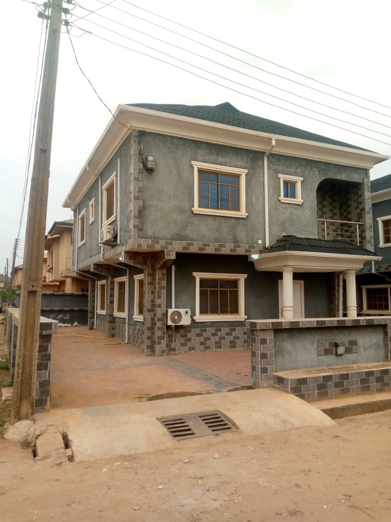 A Modern finished 3 bedroom detached duplex For Sale — ₦105,000,000/year | GidiStay — 3 bed duplex in Ojodu Berger (main view)