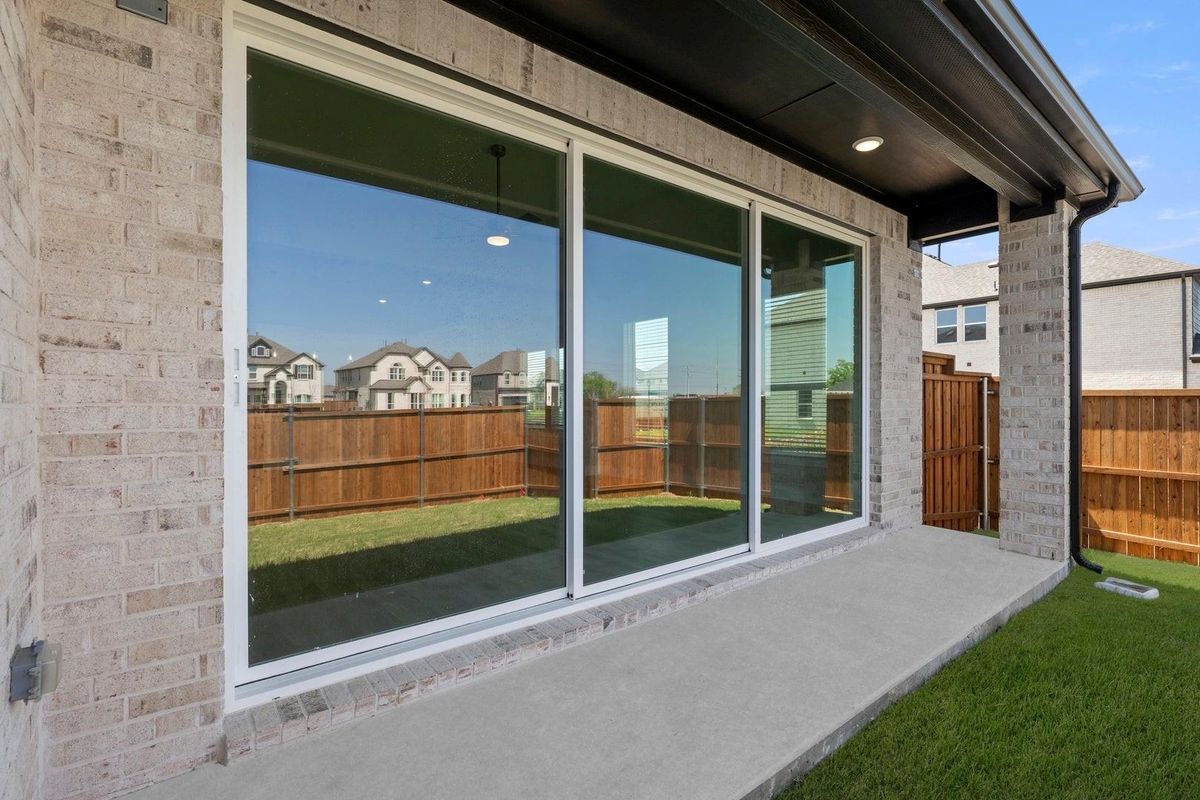 3 Beds 3 Baths Frisco Texas 2009 SqFt **Price Drop** — $594,950 | GidiStay — 3 bed house in Frisco (interior)
