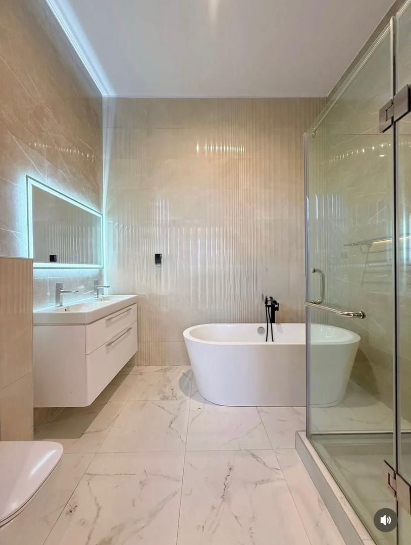 5-Bedroom Duplex For Sale in Ikoyi — ₦2,300,000,000 | GidiStay — 5 bed duplex in Ikoyi (bedroom view)