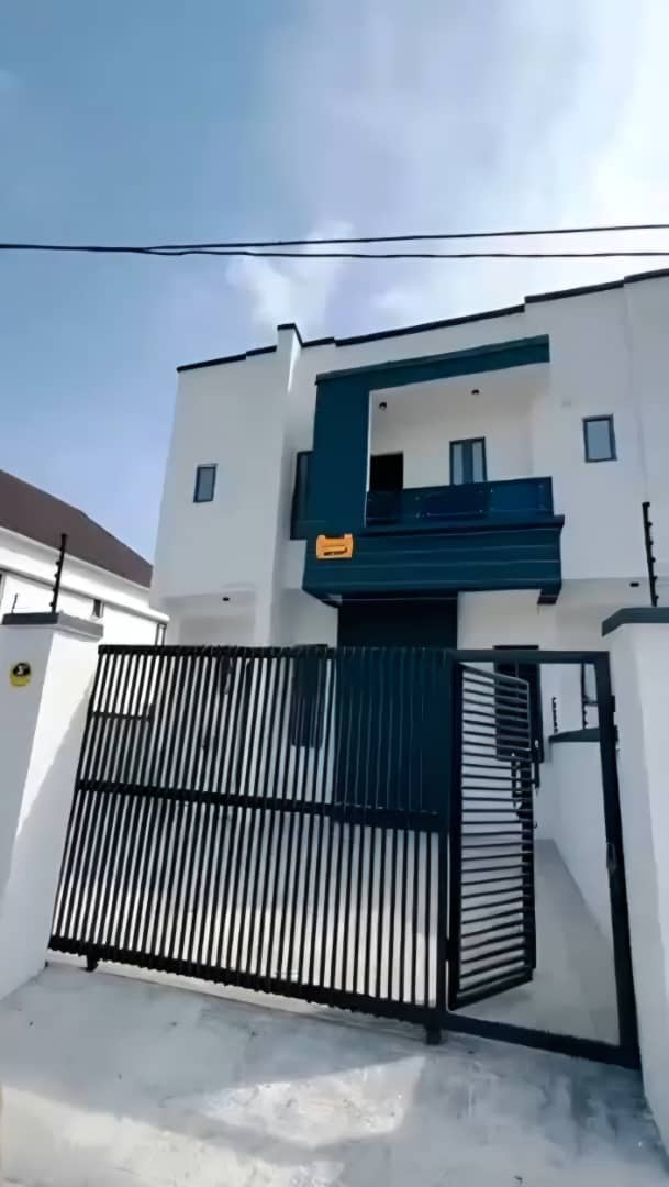 4-Bedroom Duplex For Sale in Sangotedo — ₦100,000,000 | GidiStay — 4 bed duplex in Sangotedo (main view)