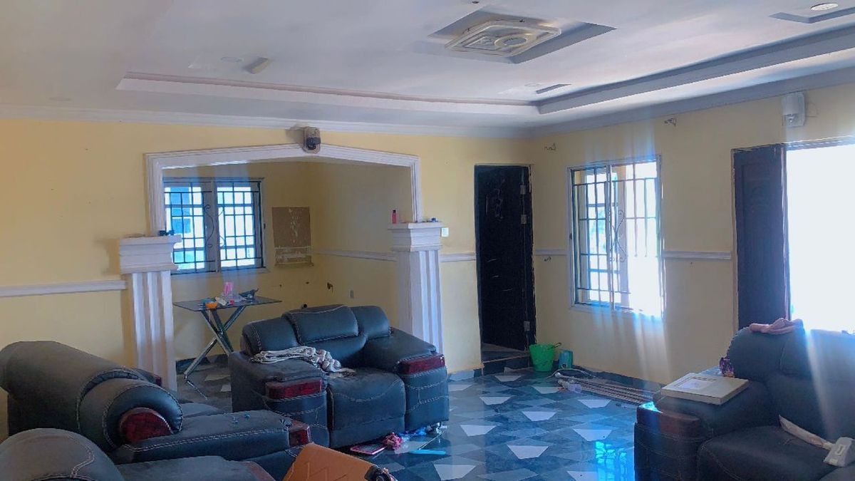 3-Bedroom House For Rent in Off akala express, Ibadan — ₦700,000/year | GidiStay — 3 bed house in Off akala express, Ibadan (main view)