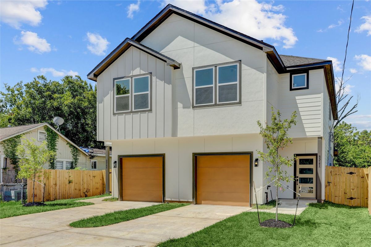 3 Beds 2.5 Baths Houston, Texas. Duplex $539,900