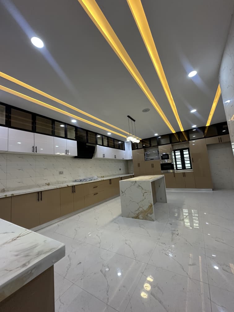 5-Bedroom Duplex For Sale in Oluyole estate — ₦455,000,000 | GidiStay — 5 bed duplex in Oluyole estate (main view)