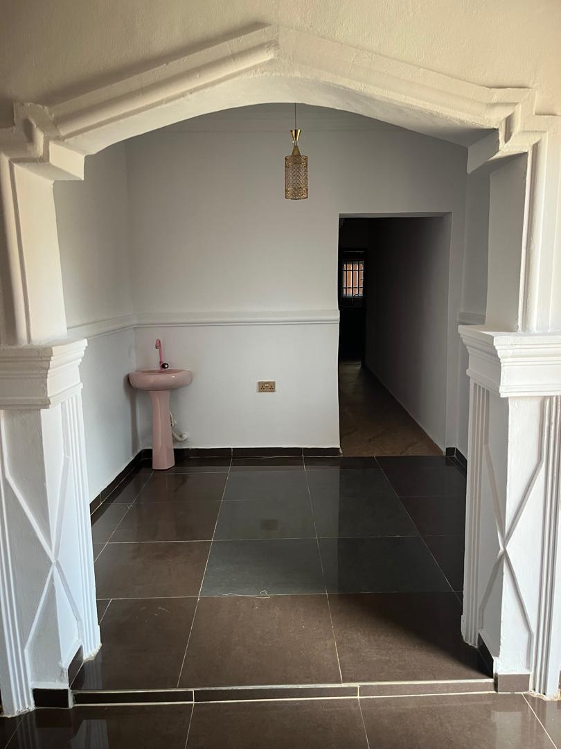 1-Bedroom House For Rent in Elebu off akala express oluyole extension ibadan, Ibadan — ₦1,500,000/year | GidiStay — 1 bed house in Elebu off akala express oluyole extension ibadan, Ibadan (main view)