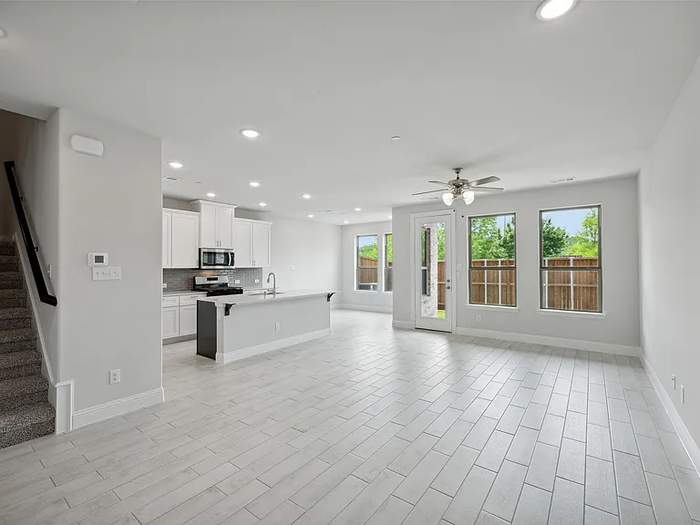 3 beds 2.5 baths Townhome Plano Texas — $499,000 | GidiStay — 3 bed townhouse in Plano (additional view)