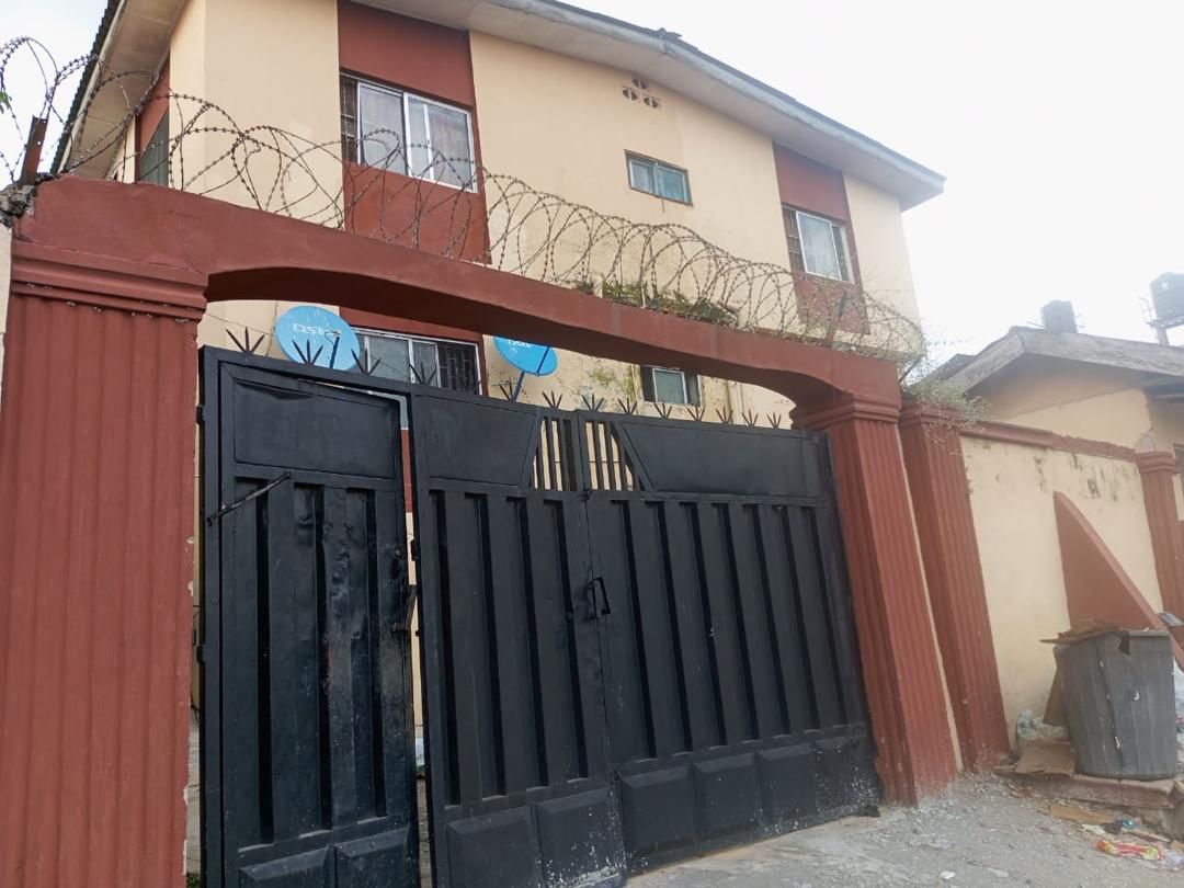 A strong BLOCK of 4Nos of 3bedroom flat for sale on an approximately 666sqm (full plot of land). 📍Location - Omole phase2 Extension, Olowora, Lagos. Title - C of O Price - 260million asking — ₦260,000,000 | GidiStay — 4 bed house in Omole Phase 2, Lagos (main view)