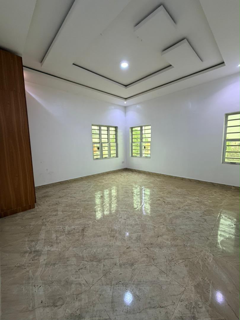 3-Bedroom Apartment For Sale in Magodo, Lagos — ₦280,000,000 | GidiStay — 1 bed apartment in Magodo, Lagos (interior)