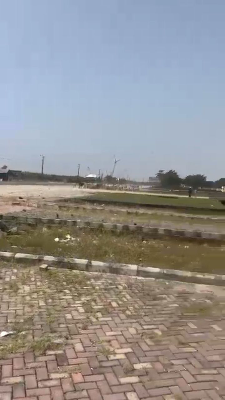** * **Distress sale ** One plot of land (500sqm) at Rehoboth Park & Gardens phase 1. Ibeju Lekki. Available for sale. Price : 30m Title : Global C of O, Deed of assignment, Receipt of payment and allocation letter . — ₦30,000,000 | GidiStay — 1 bed  in Ibeju Lekki Lagos, Lagos (additional view)