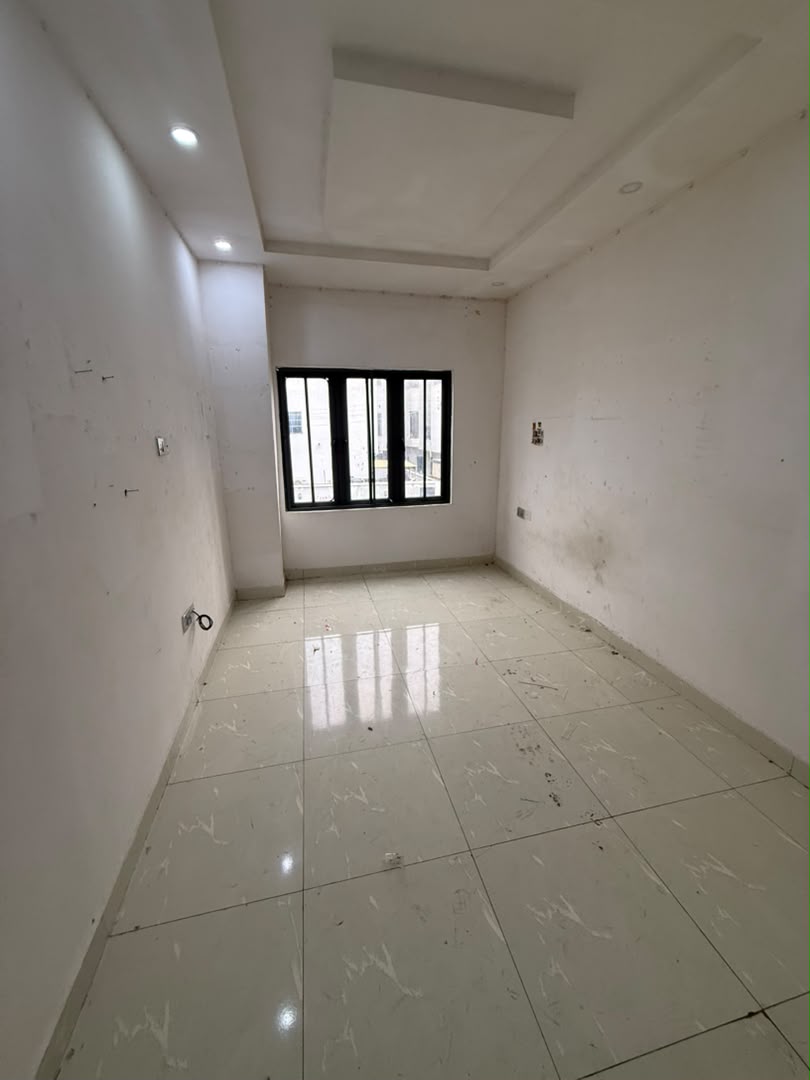 4 bedroom terrace duplex — ₦300,000,000 | GidiStay — 4 bed duplex in Ikate Lekki (additional view)