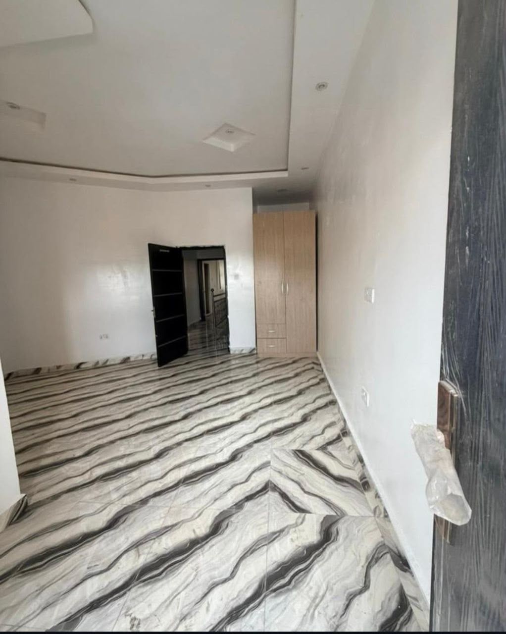 4-Bedroom Duplex For Sale in Surulere, Lagos — ₦260,000,000 | GidiStay — 1 bed duplex in Surulere, Lagos (additional view)