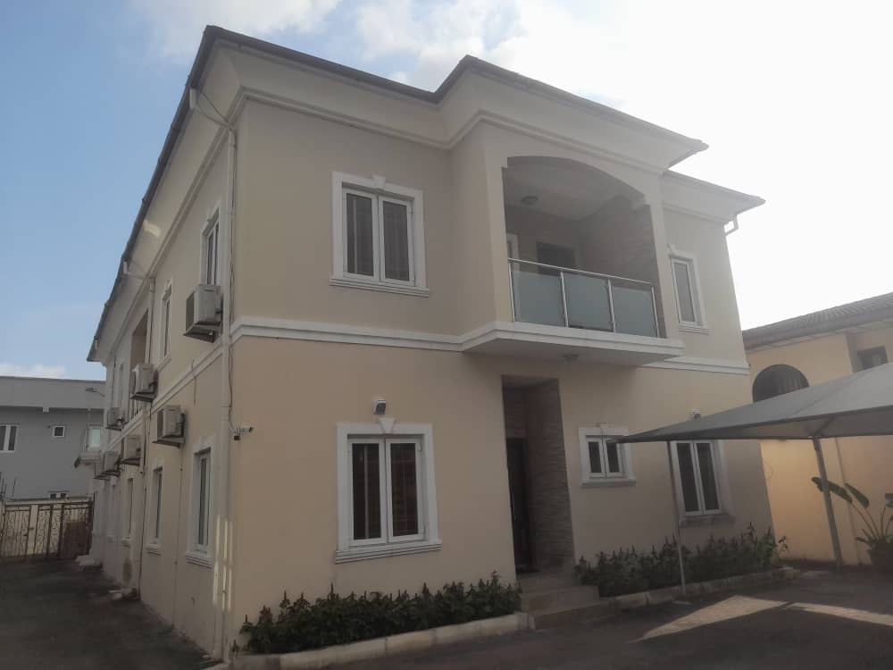 7-Bedroom Duplex For Sale in Lekki Phase 1, Lagos — ₦950,000,000 | GidiStay — 7 bed duplex in Lekki Phase 1, Lagos (main view)