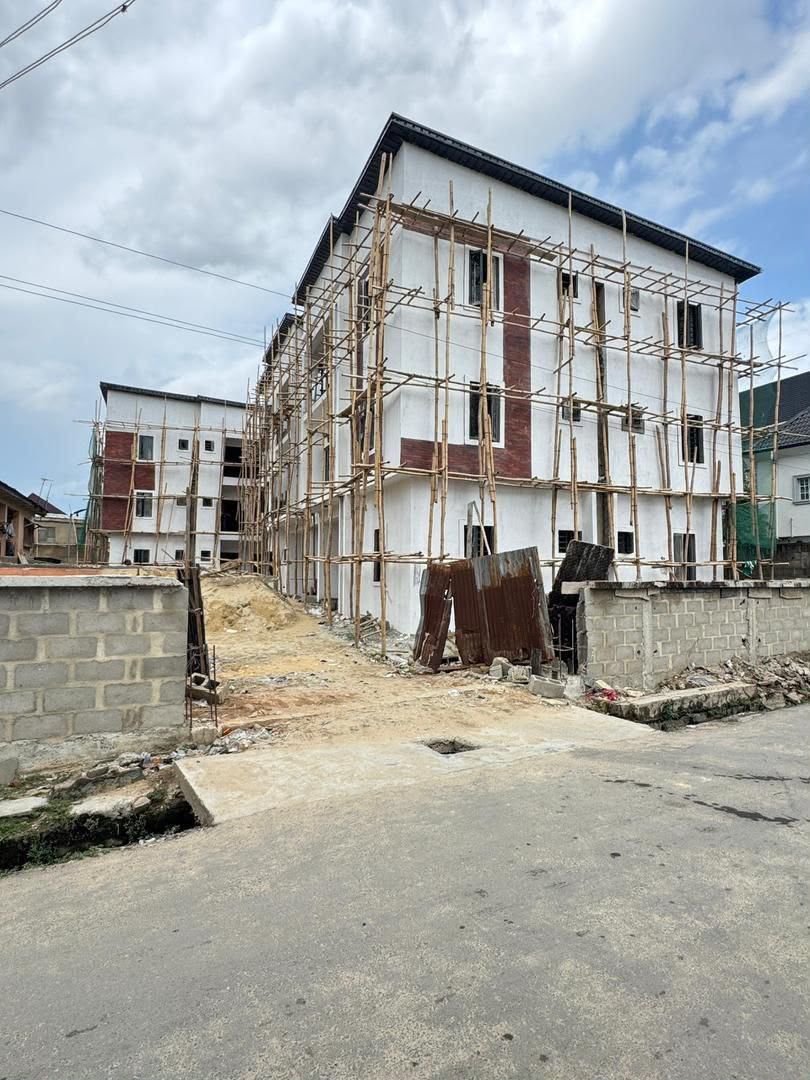 3-Bedroom Apartment For Sale in Surulere, Lagos — ₦135,000,000 | GidiStay — 1 bed apartment in Surulere, Lagos (main view)