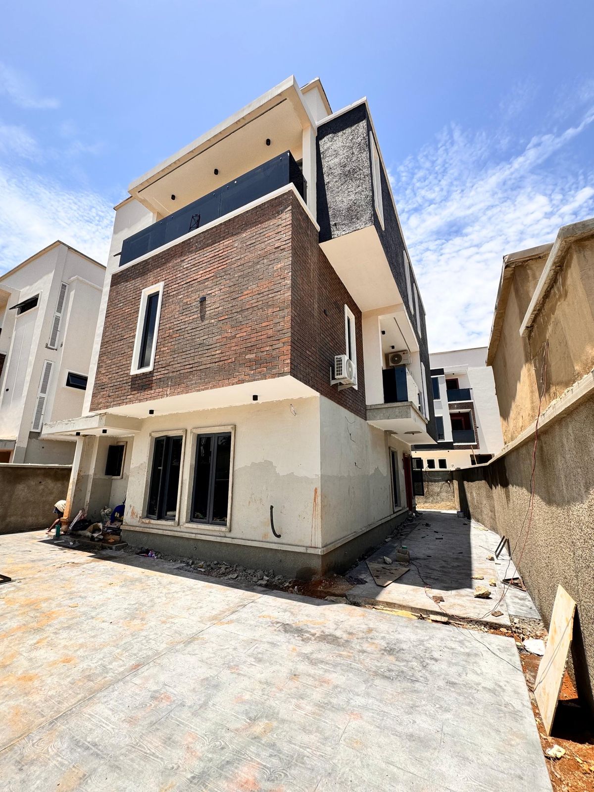 5-Bedroom Duplex For Sale in Opebi,Ikeja — ₦650,000,000 | GidiStay — 5 bed duplex in Opebi,Ikeja (main view)