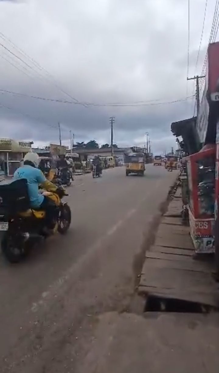 Commercial property for sale at Ipaja, Lagos — ₦90,000,000 | GidiStay — 1 bed commercial in Ipaja, Lagos (main view)