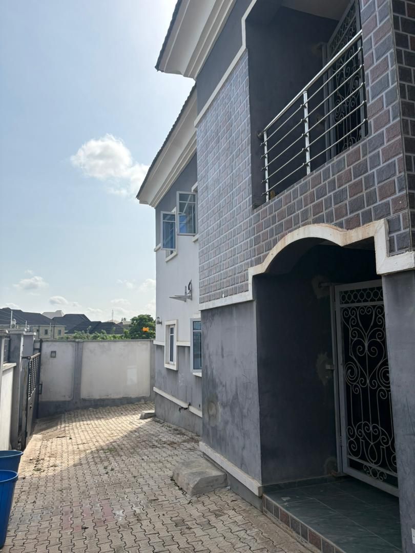 3bedroom at bankole off akala express — ₦1,000,000/year | GidiStay — 3 bed house in Off akala express, Ibadan (main view)