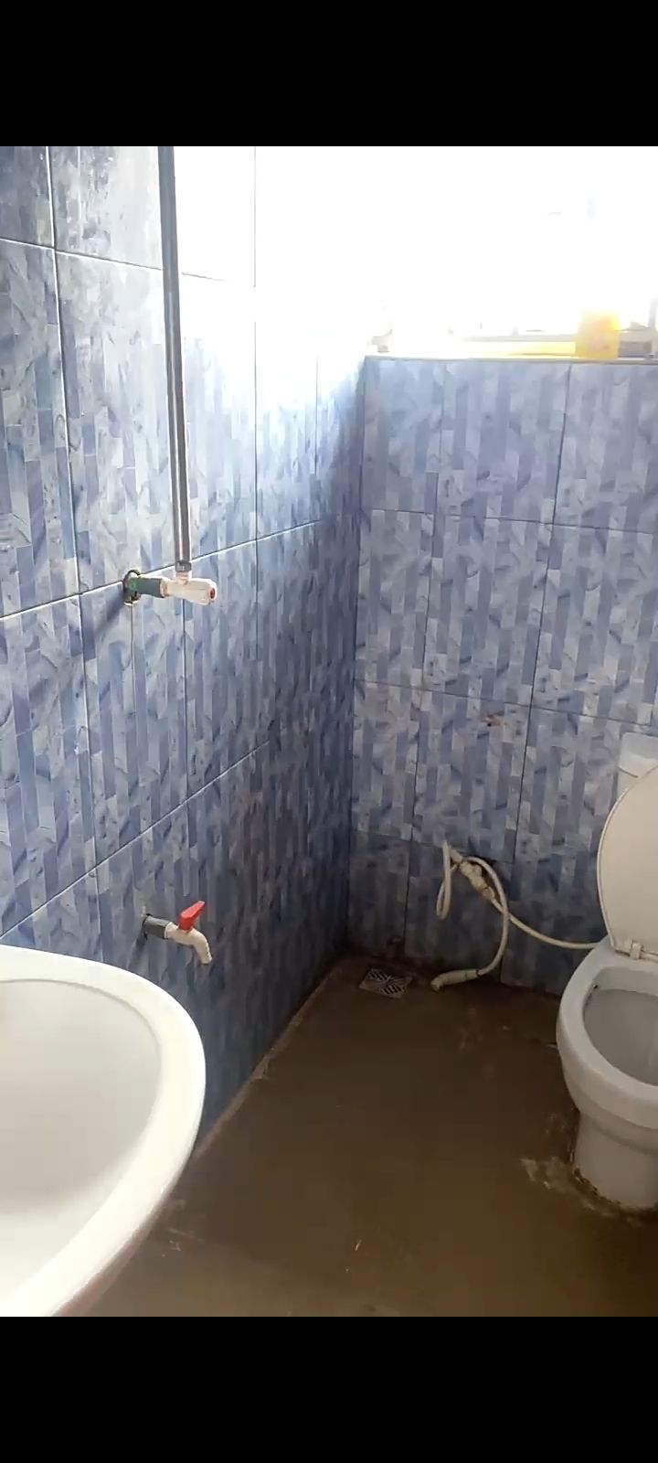 Standard room and parlour self contained at sanyo — ₦450,000/year | GidiStay — 1 bed house in Tipper garage akala express, Ibadan (interior)