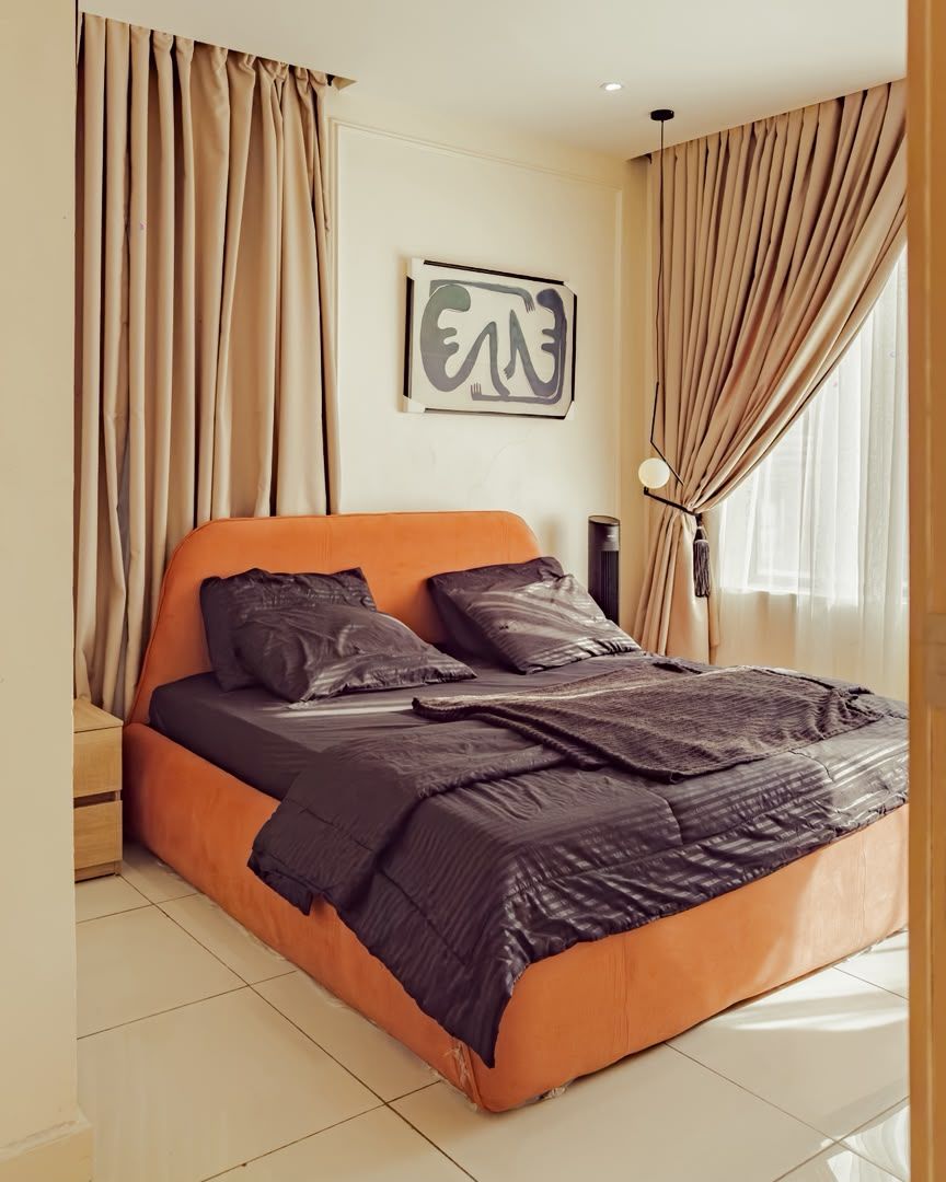 1-Bedroom Apartment For Sale in Surulere, Lagos — ₦100,000,000 | GidiStay — 1 bed apartment in Surulere, Lagos (bedroom view)