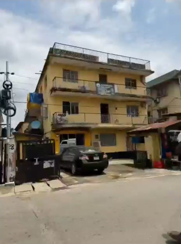 Commercial Property For Sale in Computer Village Ikeja — ₦500,000,000 | GidiStay — 1 bed commercial in Computer Village Ikeja (main view)