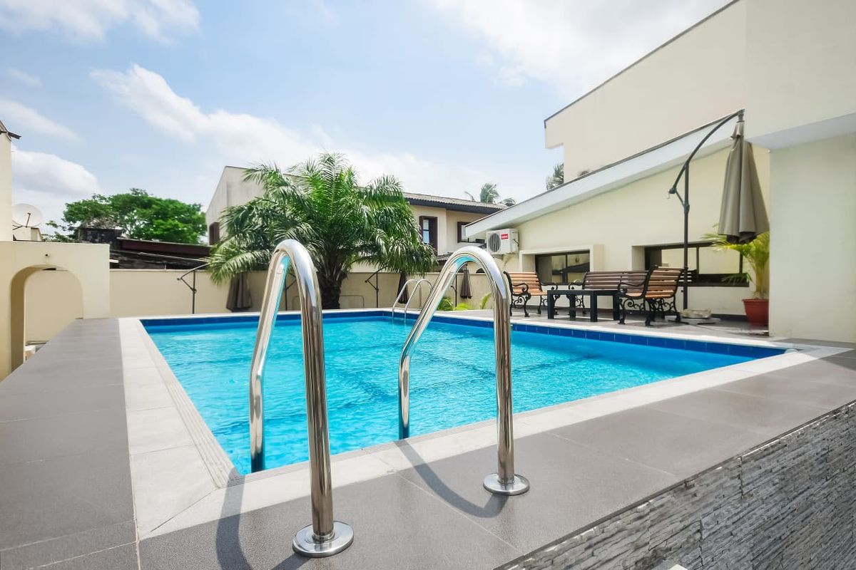 2-Bedroom Apartment Shortlet in Lekki Phase 1, Lagos — ₦120,000/night | GidiStay — 2 bed apartment in Lekki Phase 1, Lagos (additional view)