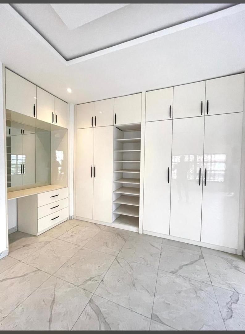 5-Bedroom Duplex For Rent in Lekki Phase 1, Lagos — ₦60,000,000/year | GidiStay — 5 bed duplex in Lekki Phase 1, Lagos (additional view)