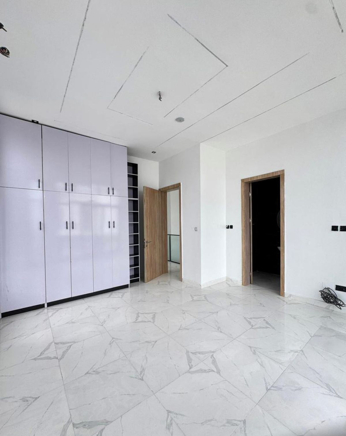 4-Bedroom Terrace For Sale in IKOTA LEKKI, Lagos State — ₦150,000,000 | GidiStay — 4 bed terrace in IKOTA LEKKI, Lagos State (interior)