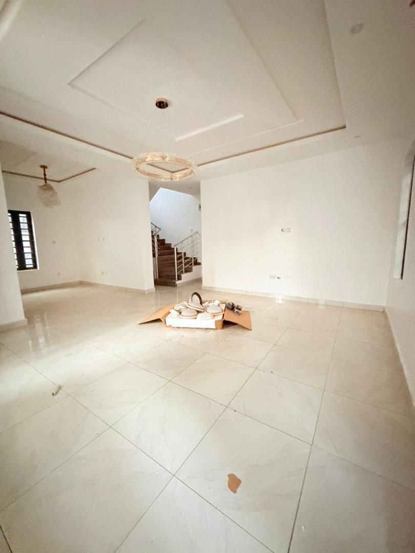 5-Bedroom Duplex For Sale in Magodo, Lagos — ₦550,000,000 | GidiStay — 5 bed duplex in Magodo, Lagos (additional view)