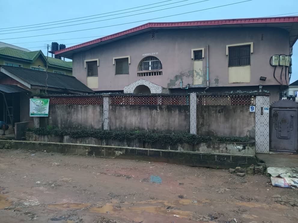 3 buildings on 802sq mtrs(one plot & a third) For sale located in Idimu Titun. — ₦180,000,000 | GidiStay — 3 bed house in Idimu (main view)