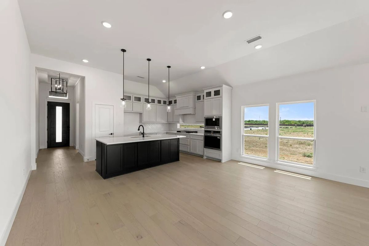 4 bedrooms and 3 bathrooms, perfect for both relaxation and entertaining — $464,950 | GidiStay — 4 bed house in Celina (interior)