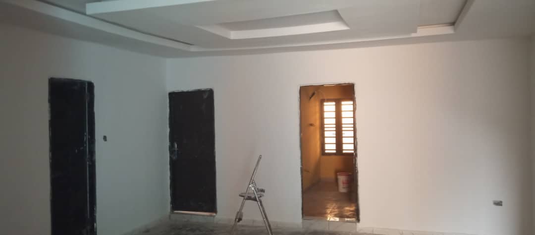 3 Bedroom Bungalow For Sale in Gowon Estate Egbeda, Lagos — ₦85,000,000 | GidiStay — 1 bed bungalow in Gowon Estate Egbeda, Lagos (bedroom view)