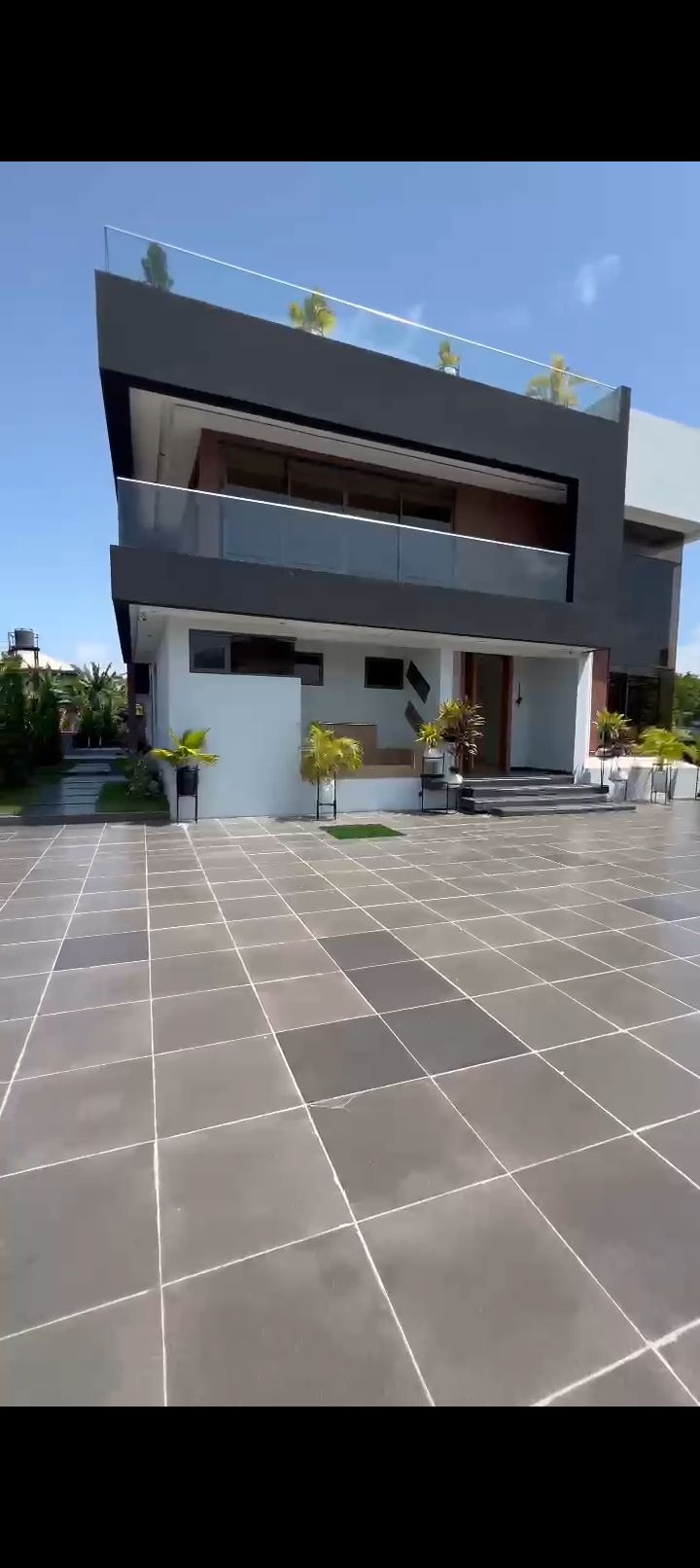 5-Bedroom Duplex For Sale in Ajah, Lagos — ₦1,000,000,000 | GidiStay — 5 bed duplex in Ajah, Lagos (main view)