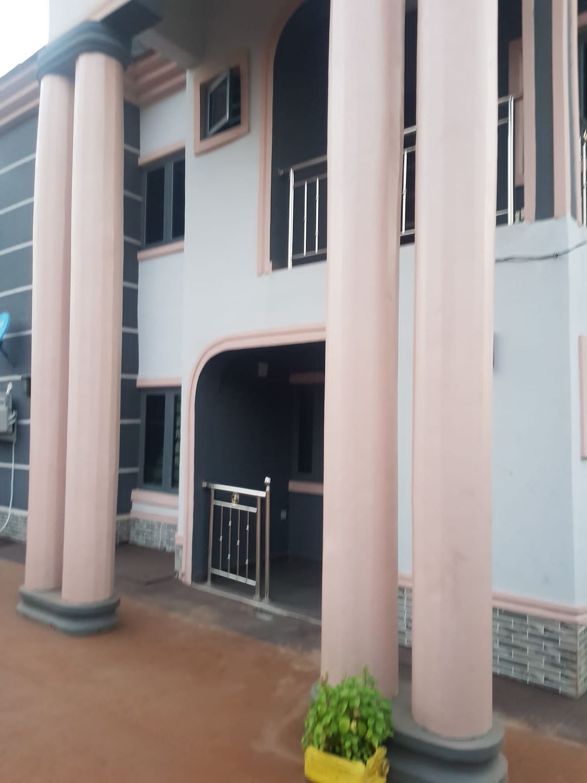 4bedroom Duplex at olubadan estate iwo road — ₦5,000,000/year | GidiStay — 4 bed apartment in Iwo Road, Ibadan (main view)