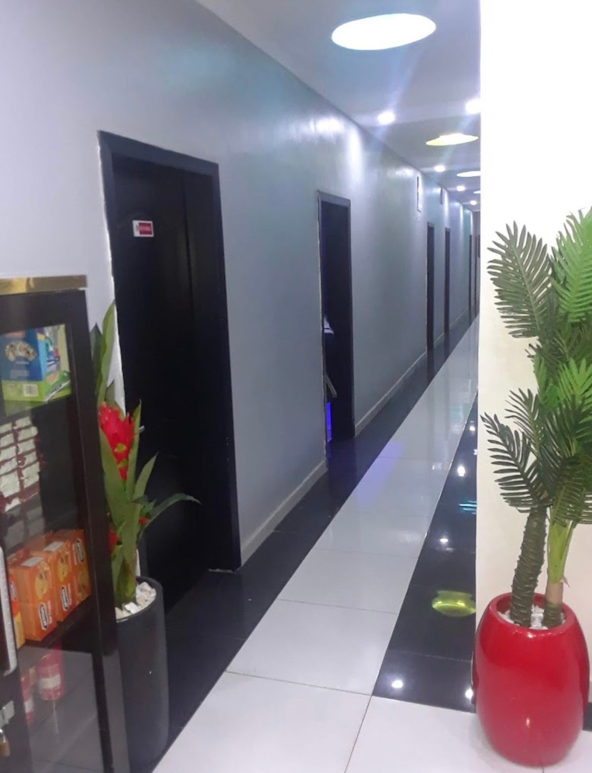 Hotel MAYORAL HOTEL: LUXURIOUS BEDROOM — ₦40,000/night | GidiStay — 1 bed hotel in Egbeda, Lagos (bedroom view)