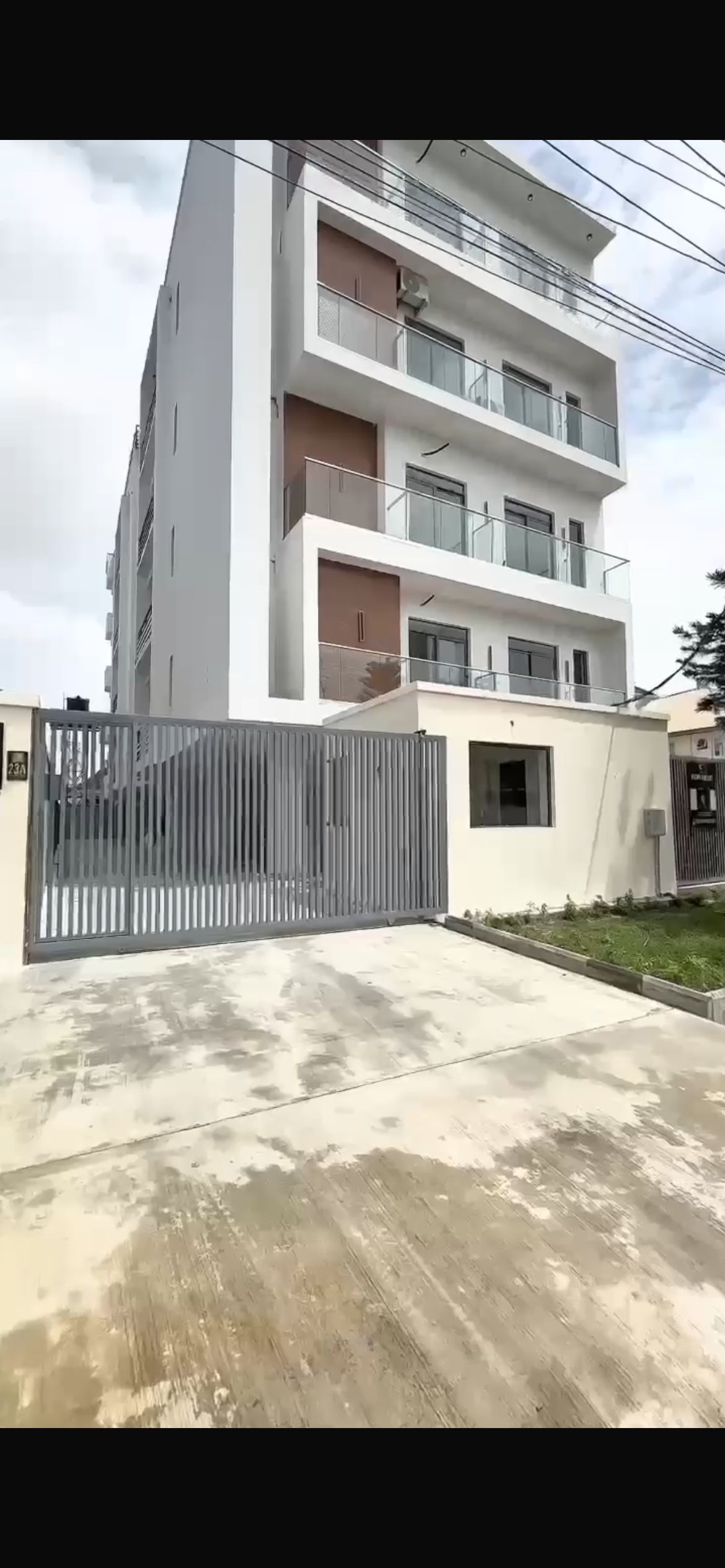 3-Bedroom Apartment For Rent in Lekki Phase 1, Lagos — ₦25,000,000/year | GidiStay — 3 bed apartment in Lekki Phase 1, Lagos (main view)