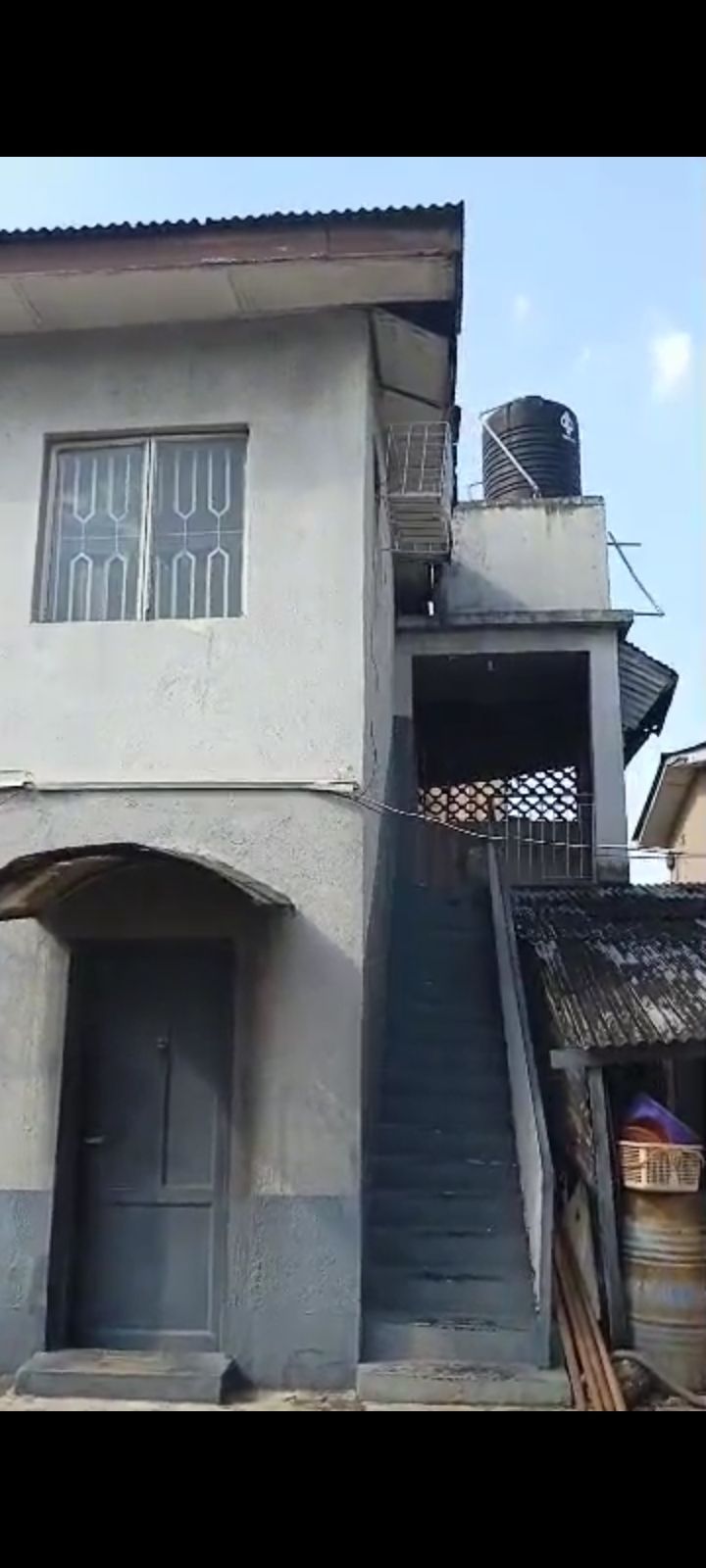 A Bungalow and a storey building at BQ* For sale *Size: 800 SQ MTRS* *Location: off Awolowo Way and Adeniyi Jones, Ikeja Lagos Nigeria* *Title: CofO & GOVERNORS CONSENT* *Price: 650m — ₦650,000,000 | GidiStay — 4 bed house in Ikeja, Lagos (interior)