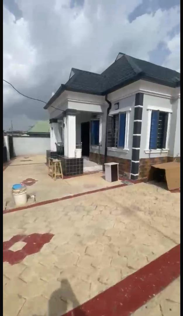 3Bedroom flat at odo ona apata — ₦1,200,000/year | GidiStay — 3 bed house in  (main view)