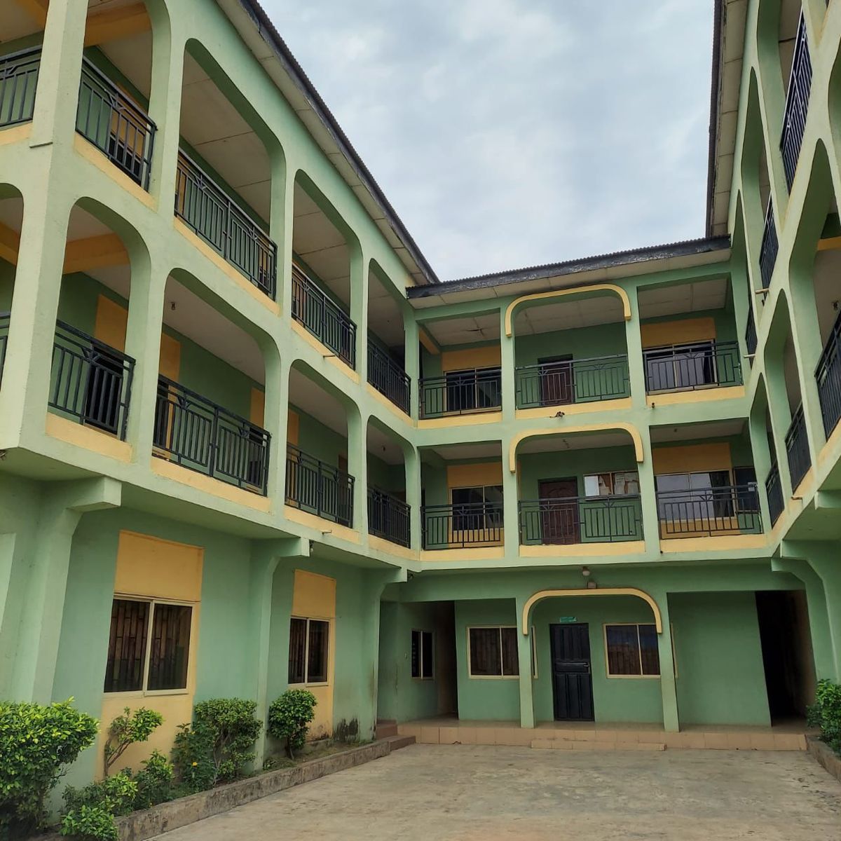 AN APPROVED PRIVATE PRIMARY & SECONDARY SCHOOL FOR SALE AT NEW OKO OBA AGEGE LAGOS — ₦750,000,000 | GidiStay — 1 bed commercial in Agege (main view)